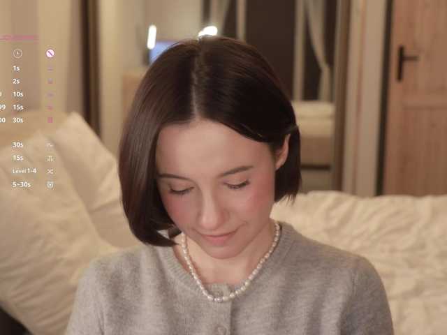 -FemaleEssence- BongaCams Model