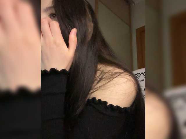 Alisia4 BongaCams Model