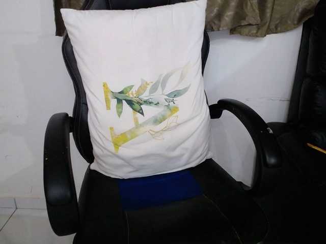 Apolloxxl BongaCams Model