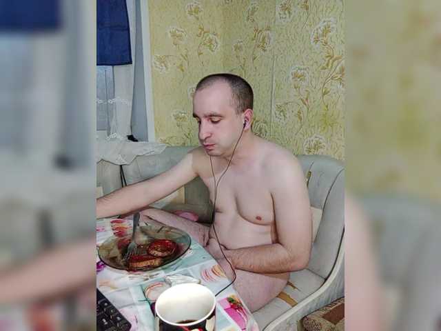 HowlClaw1994 BongaCams Model