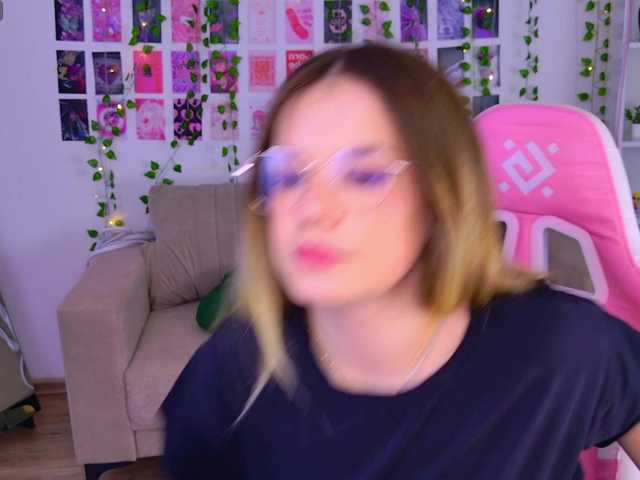 KellyHayden BongaCams Model