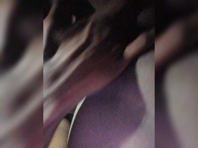 Littlegurll BongaCams Model