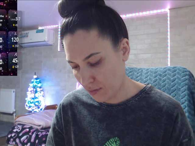 Marina4Love BongaCams Model