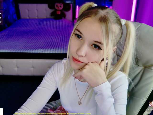 NaomiHita BongaCams Model