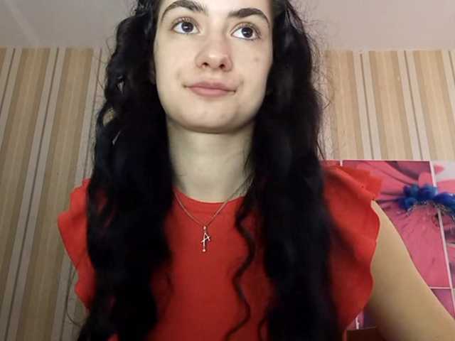 NuWine BongaCams Model