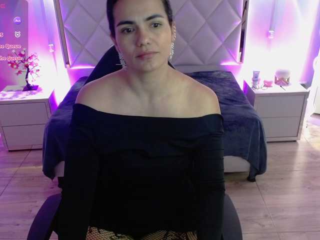 Rosalind-tay BongaCams Model