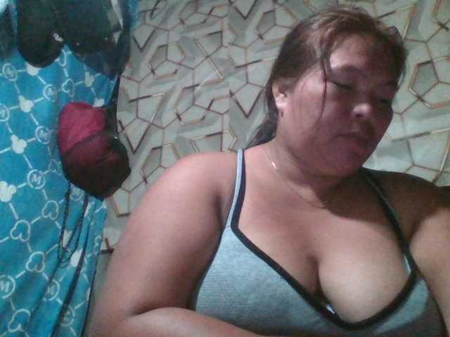 Yummypussy432 BongaCams Model