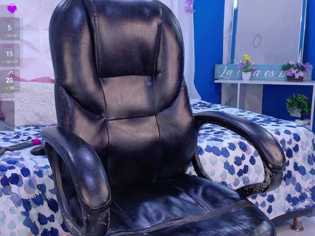 dalia-saenz BongaCams Model