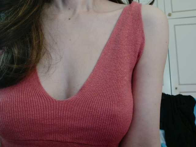 deadivina BongaCams Model