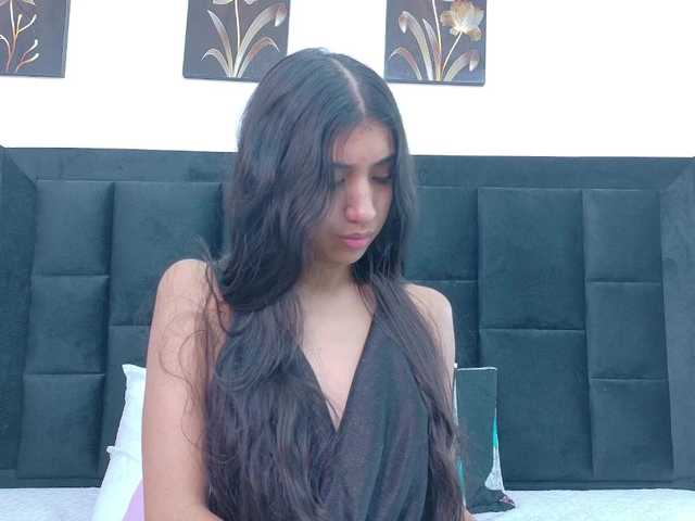 littleeemiily BongaCams Model