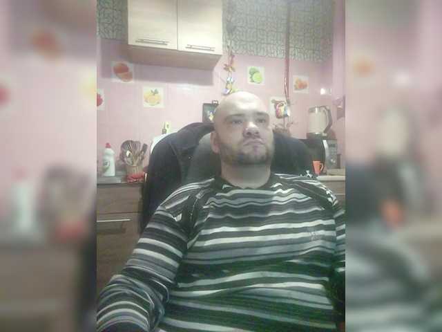 scuban87 BongaCams Model