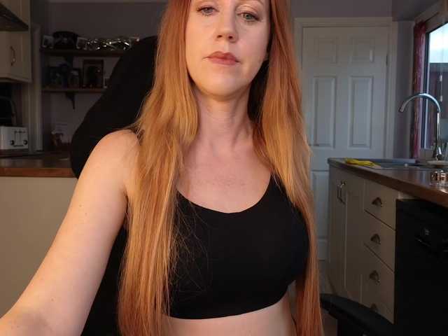 stripmequick BongaCams Model