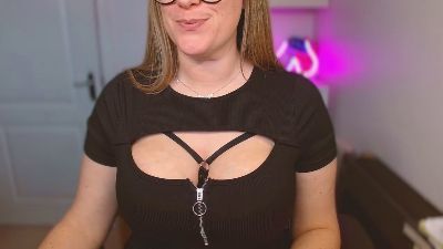 TittieTia CAM4 Model