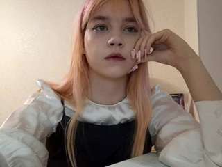 adeletomasko CamSoda Model