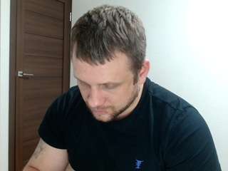 b-l-o-n-d CamSoda Model