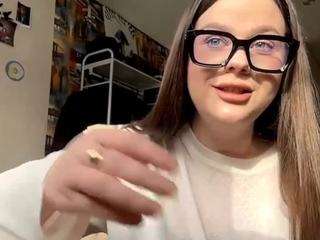 devorahhaire CamSoda Model