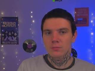 drew-soft CamSoda Model