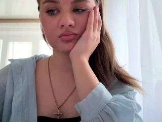 erinfoots CamSoda Model