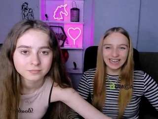 etera-velli CamSoda Model