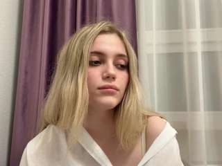 ethelynrattanasinh CamSoda Model