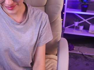 evilune CamSoda Model