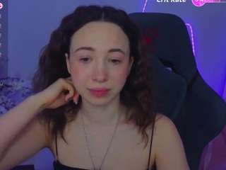 hayle-hill CamSoda Model