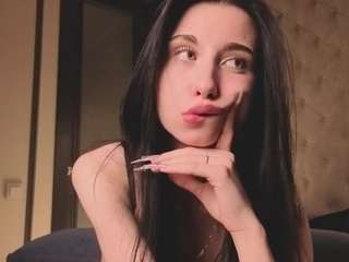 julianneedgman CamSoda Model