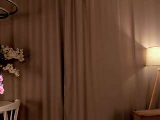 julielamb CamSoda Model