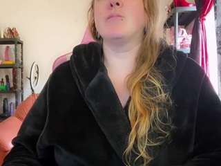 kisica CamSoda Model