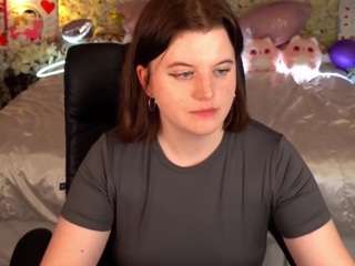 kristifoxy CamSoda Model