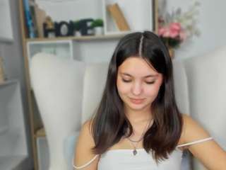 lennalalone CamSoda Model