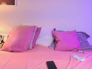 madiwalkr CamSoda Model