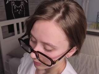 maechesser CamSoda Model