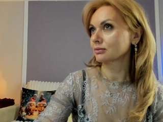 monika-peach2 CamSoda Model