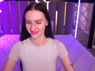 snowwhiteee CamSoda Model