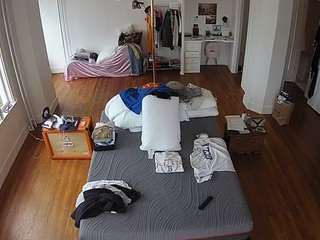 voyeurcam-celticiron-01 CamSoda Model