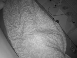 voyeurcam-julmodels-greybed-2 CamSoda Model