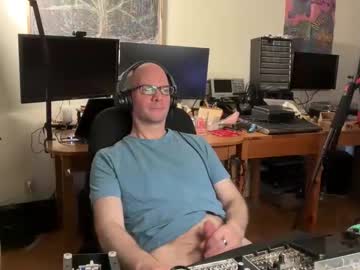 dinger773 Chaturbate Model