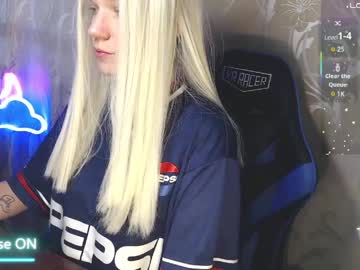 karolynafox on Chaturbate