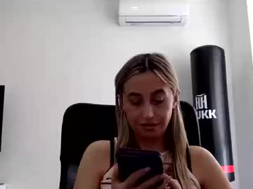 linavora Chaturbate Model