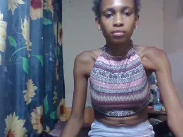 littleyanah Chaturbate Model