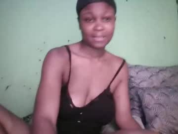 skylour Chaturbate Model