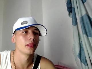 angel-withe Flirt4Free Model