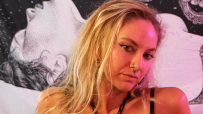 Vixen_Violet Skyprivate Model