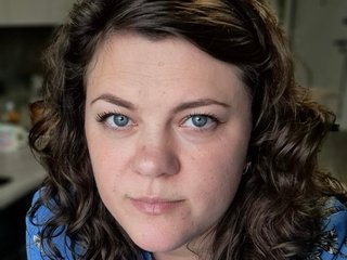 CurlySueSweet Streamate Model