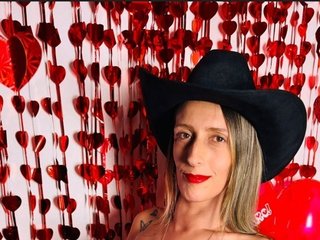 Karolyn_rousse Streamate Model