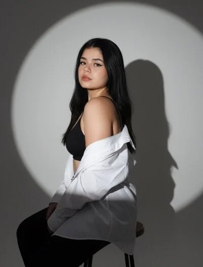 2Angela_ Stripchat Model