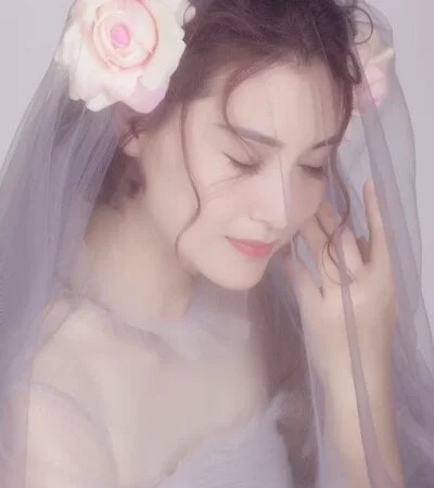 A-ZJunn Stripchat Model