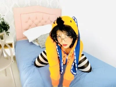 Ada_sienn Stripchat Model