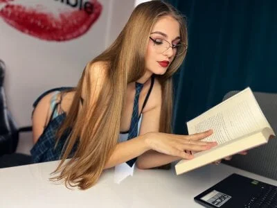 AdissonLane Stripchat Model